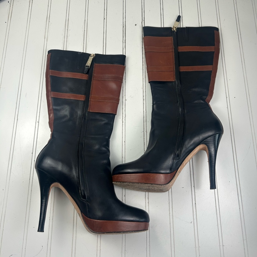 Cole Haan Carolyn Equestrian Black Brown Leather Boots Womenโs Size 10 - Picture 3 of 11